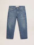 Jeans blu dall'effetto stonewashed
