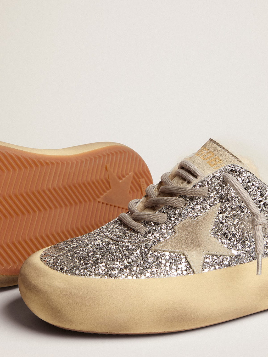 Scarpe Space-Star Sabot in glitter argento e fodera in shearling