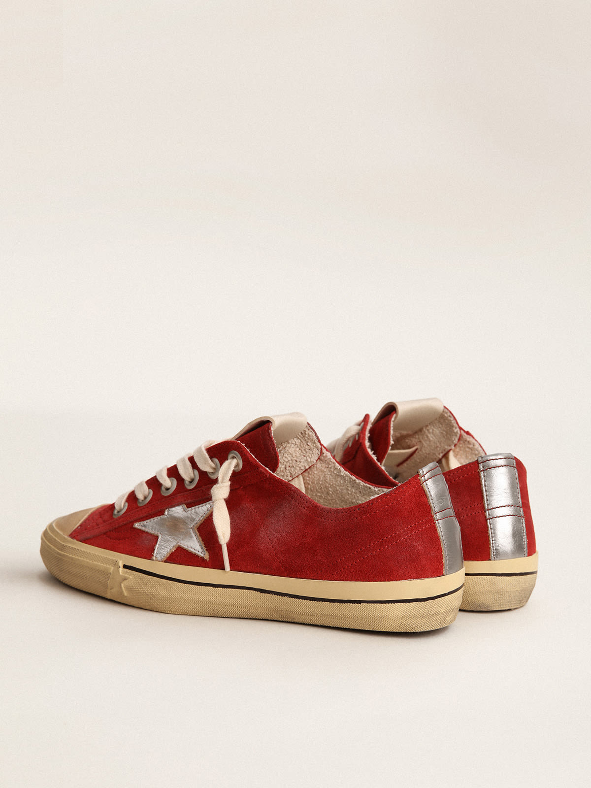 Sneaker V-Star LTD in suede color rosso scuro con stella in pelle laminata color argento