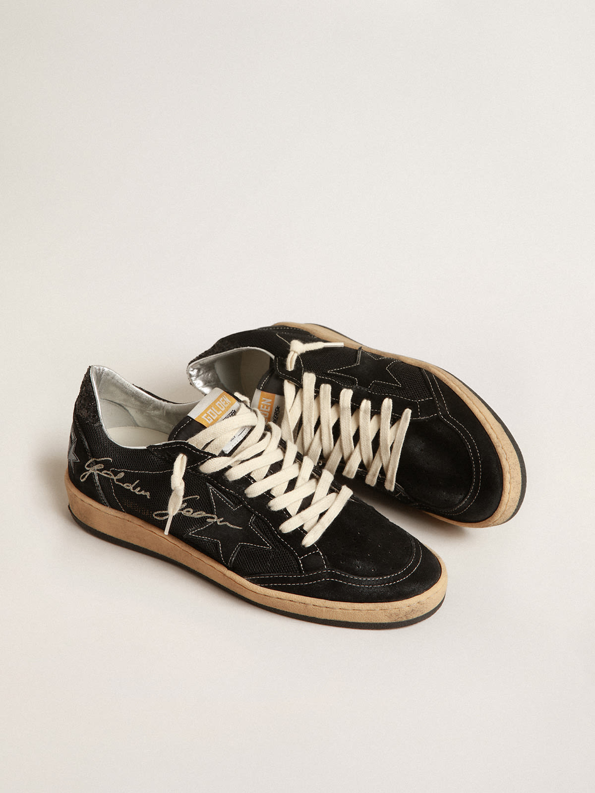 Ball Star in rete nera con stella in suede nero