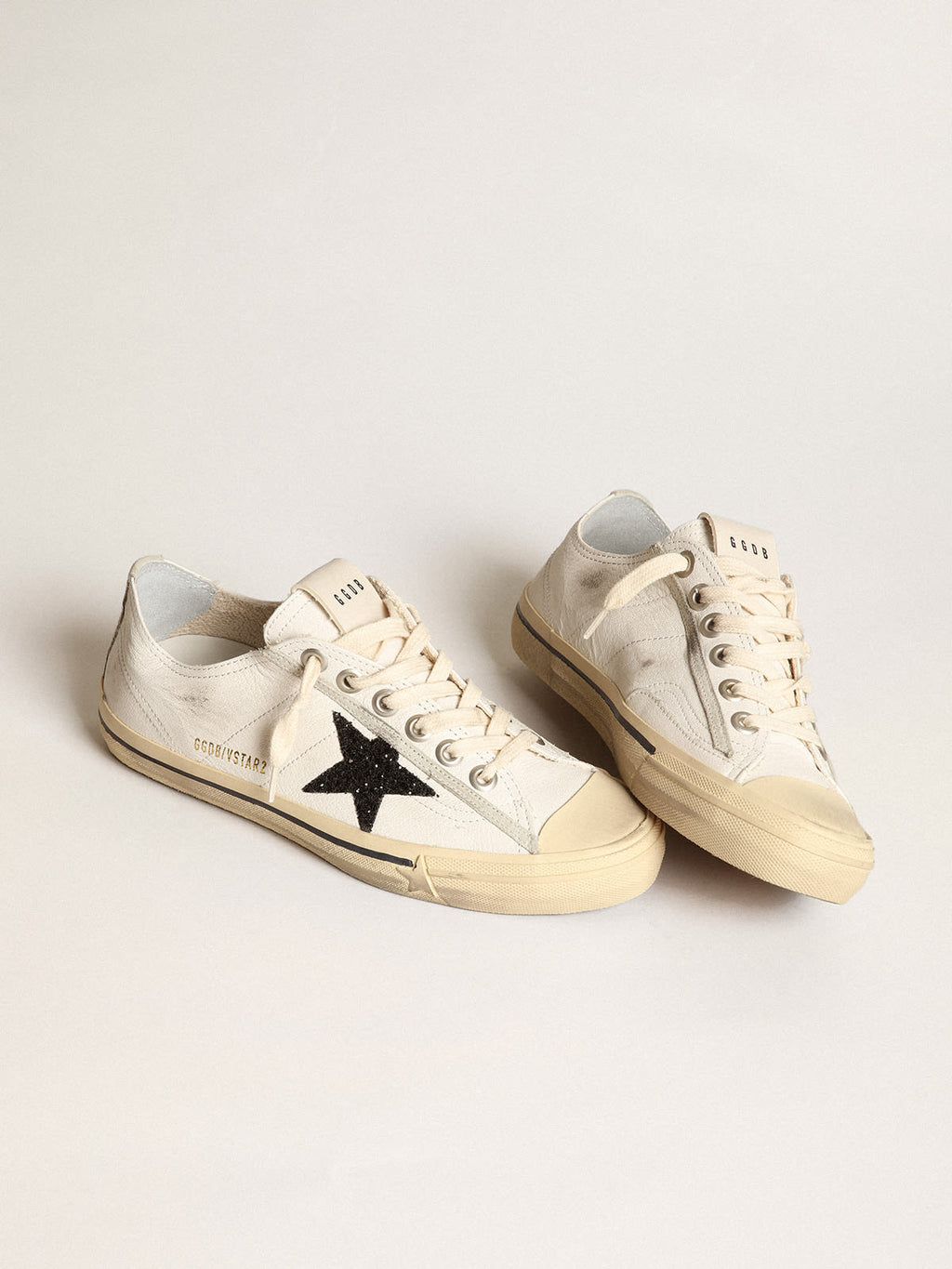 V-Star in nappa bianca con stella in glitter neri