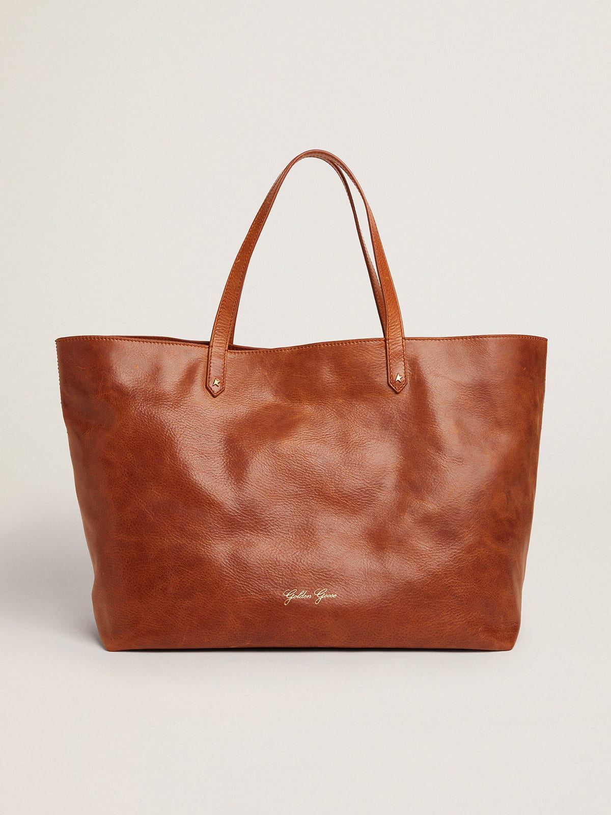 Borsa Pasadena Bag color cuoio con logo dorato sul davanti