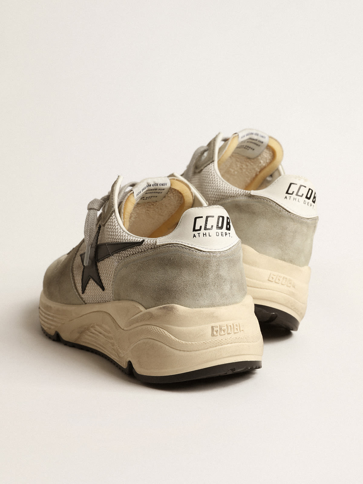 Running Sole in suede ghiaccio e rete con stella in pelle nera