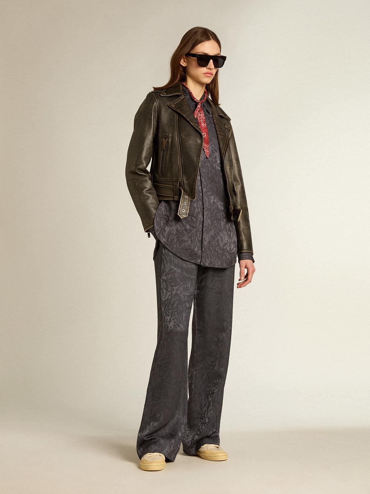 Pantalone in jacquard con motivo toile de jouy all over