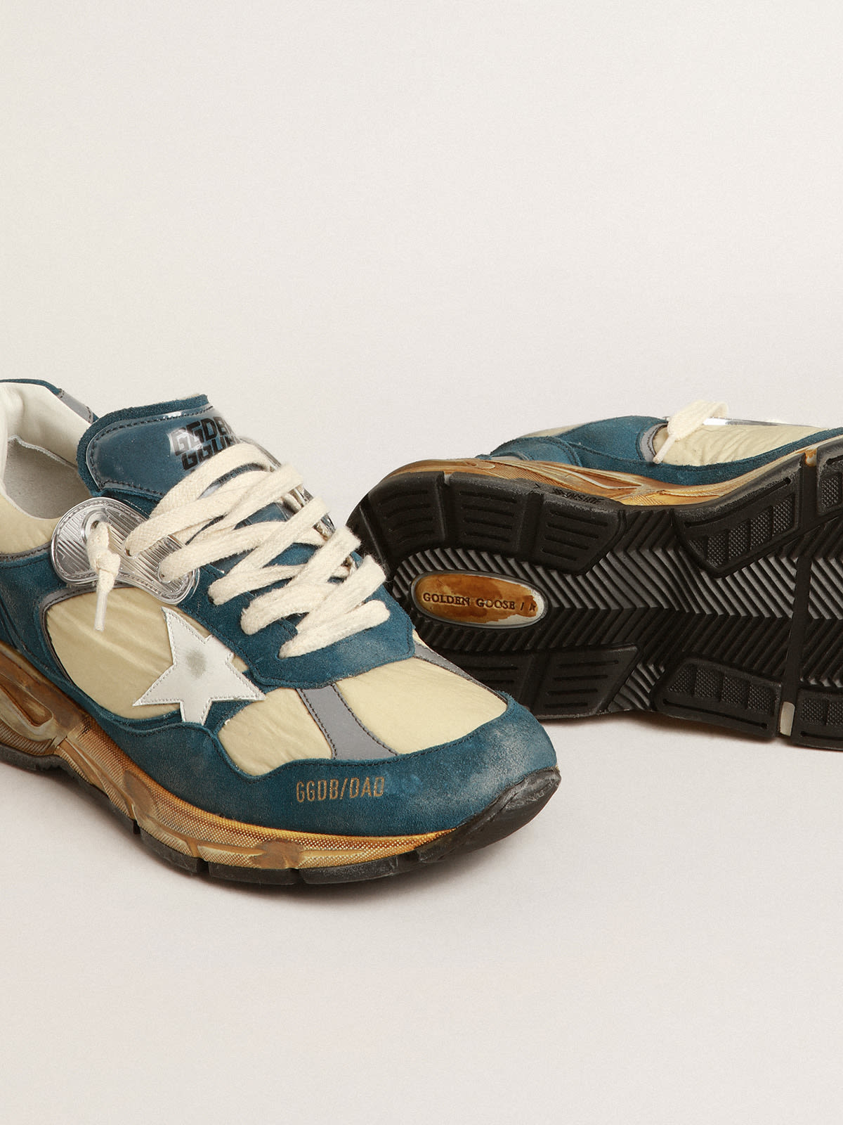 Dad-Star Donna in suede blu petrolio con stella in pelle bianca