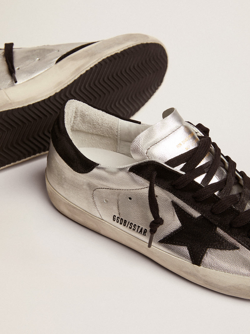 Sneakers Super-Star in pelle argentata con inserti a contrasto