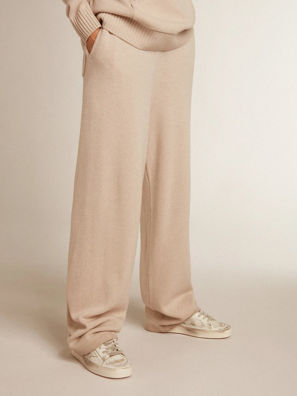 Pantalone jogging donna misto cashmere di colore bianco naturale
