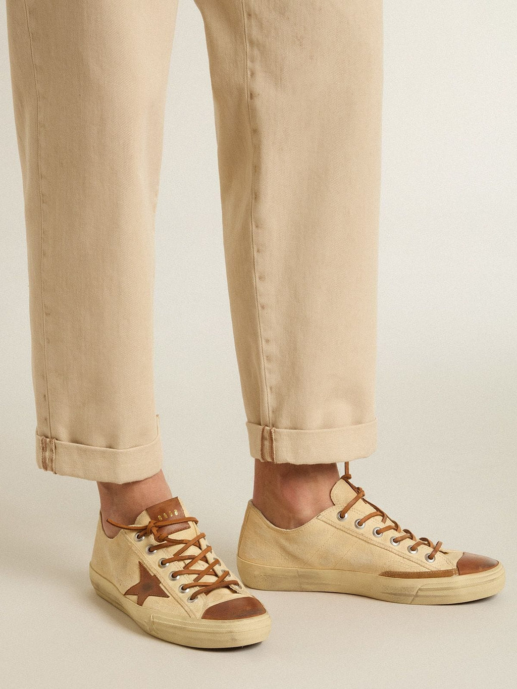Men's V-Star in cream canvas with tobacco leather star