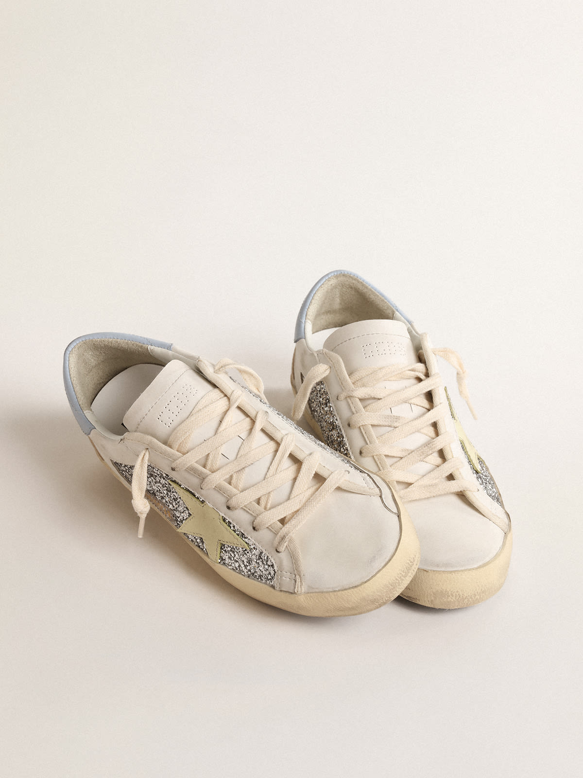 Super-Star bio-based con glitter argento e stella in pelle gialla