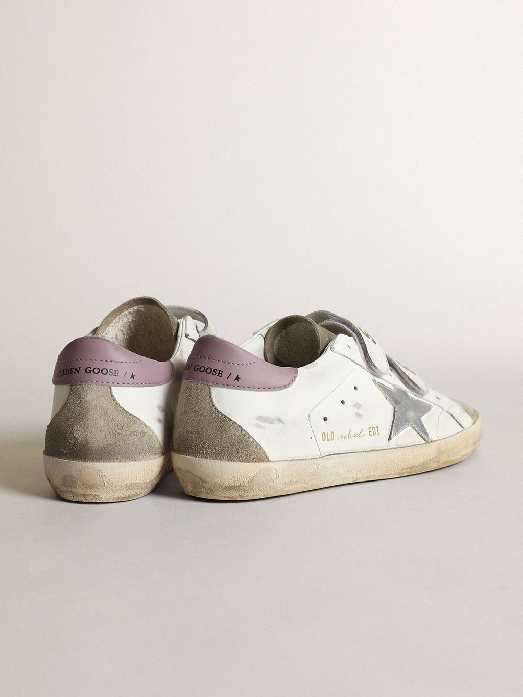 Sneaker Old School con stella in pelle laminata color argento e inserti in suede color tortora