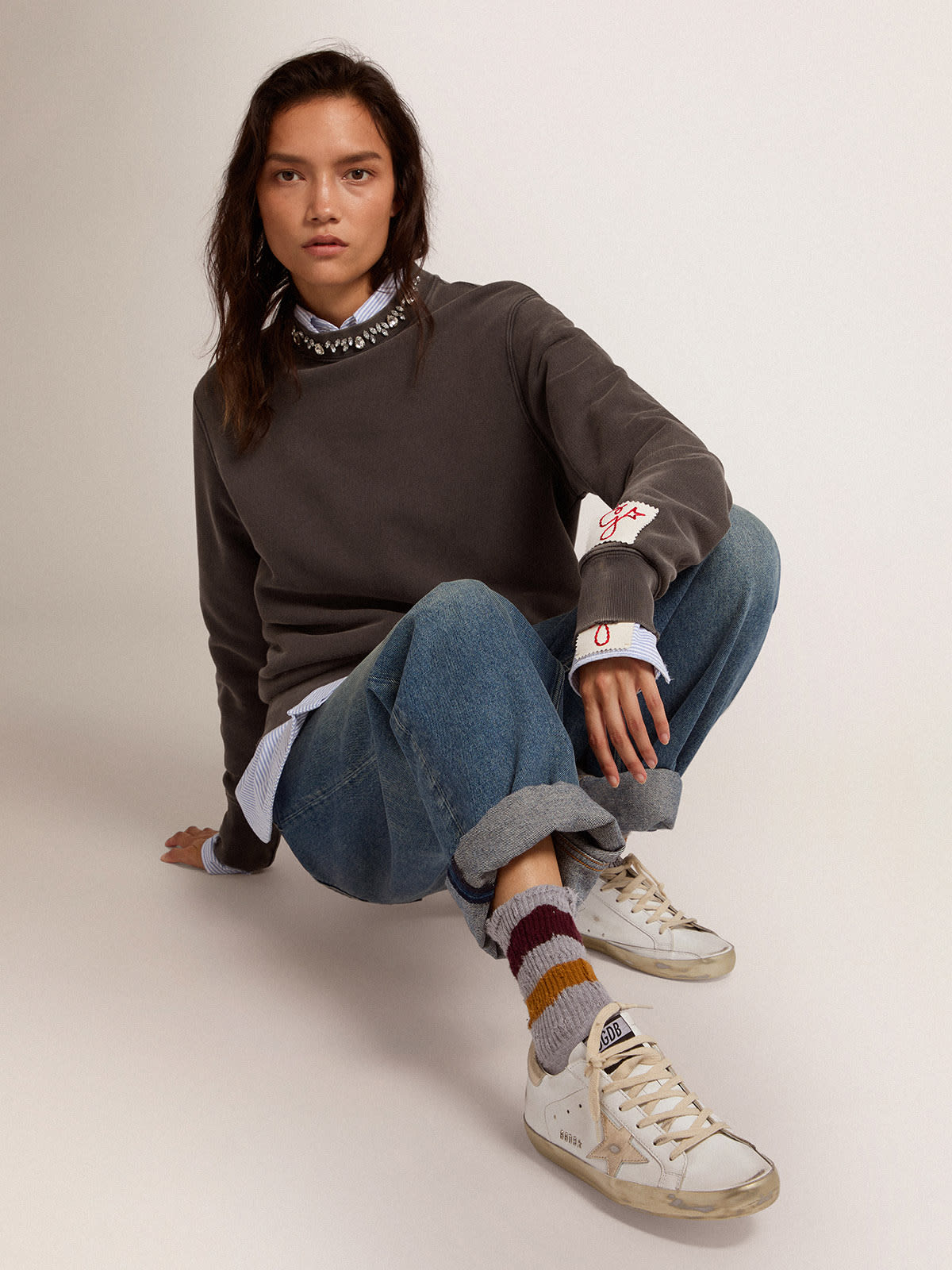 Sneakers Super-Star donna con foxing sparkle dorato e metal studs lettering