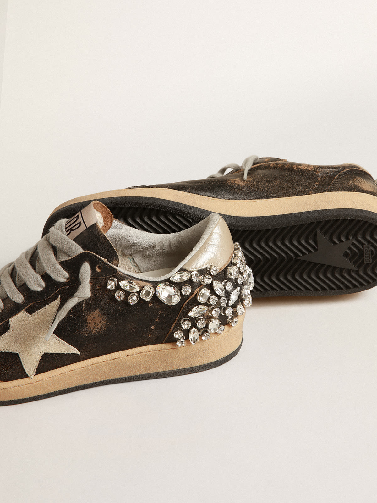 Ball Star in pelle nera con applicazione di cristalli