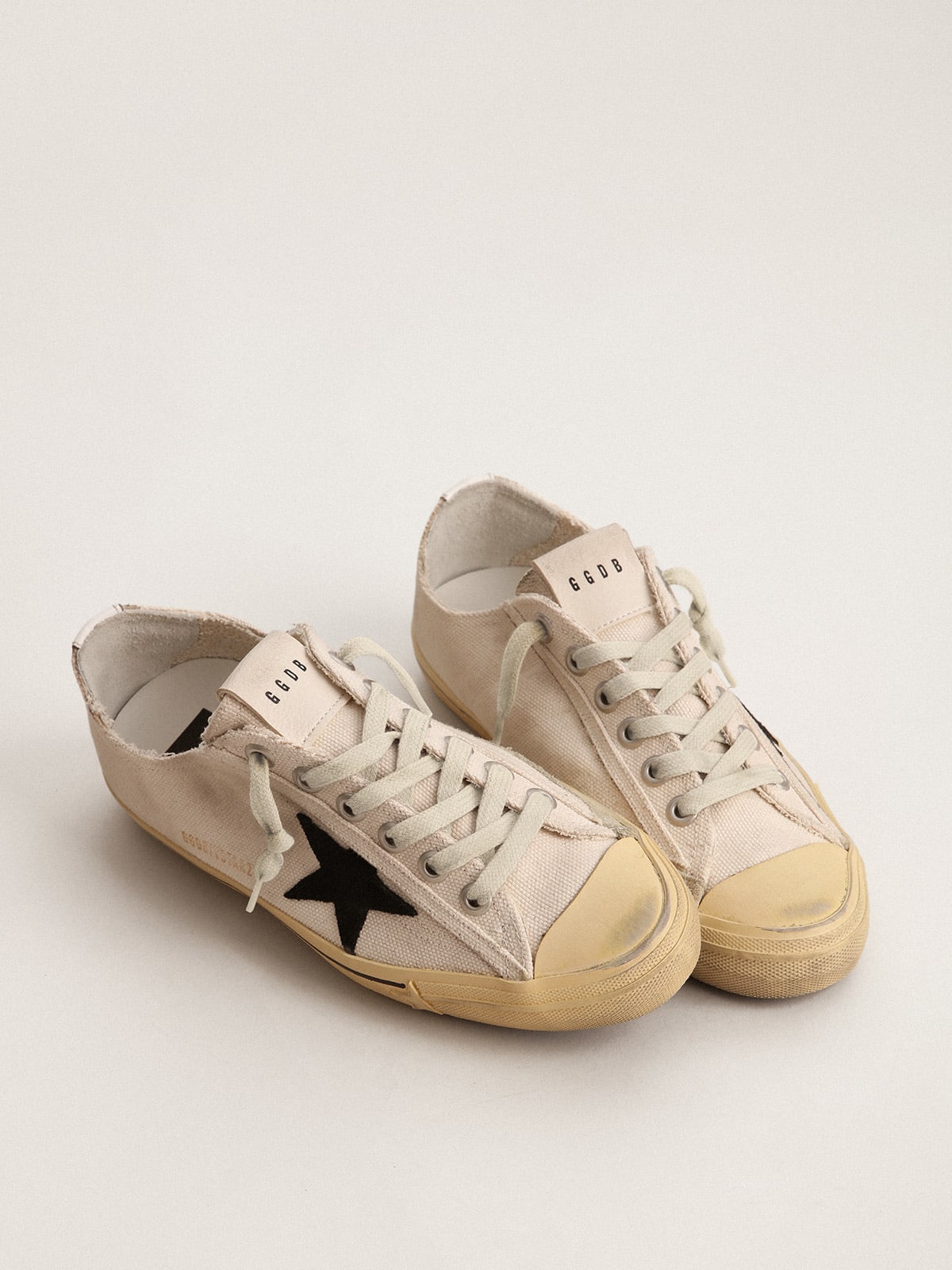 Sneaker V-Star LTD con stella in suede nero e scritta ricamata