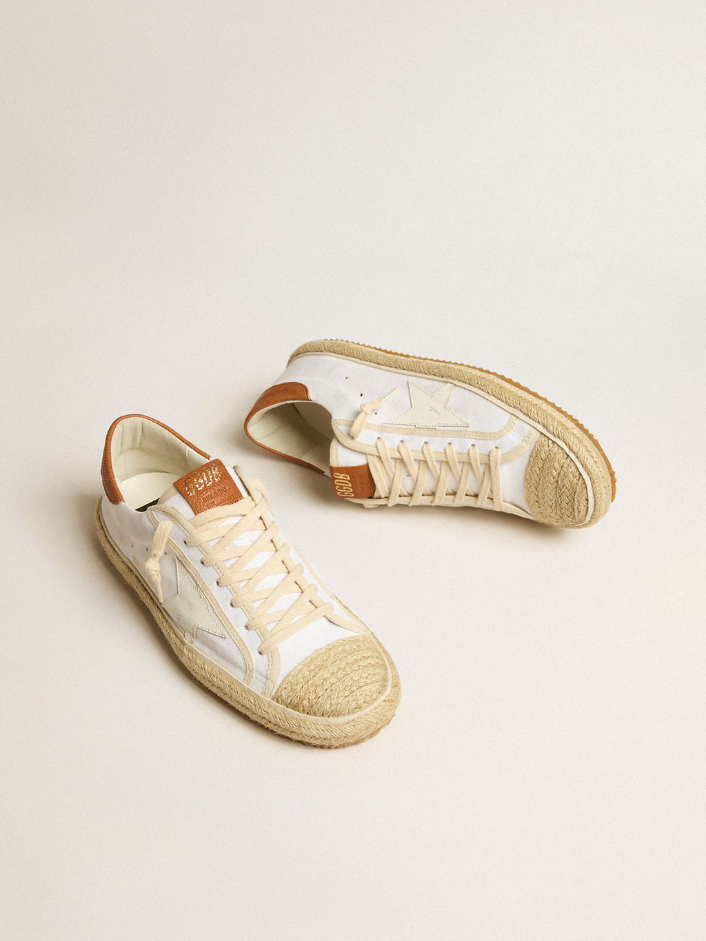 Super-Star Donna LTD in canvas con stella in pelle bianca e punta in rafia