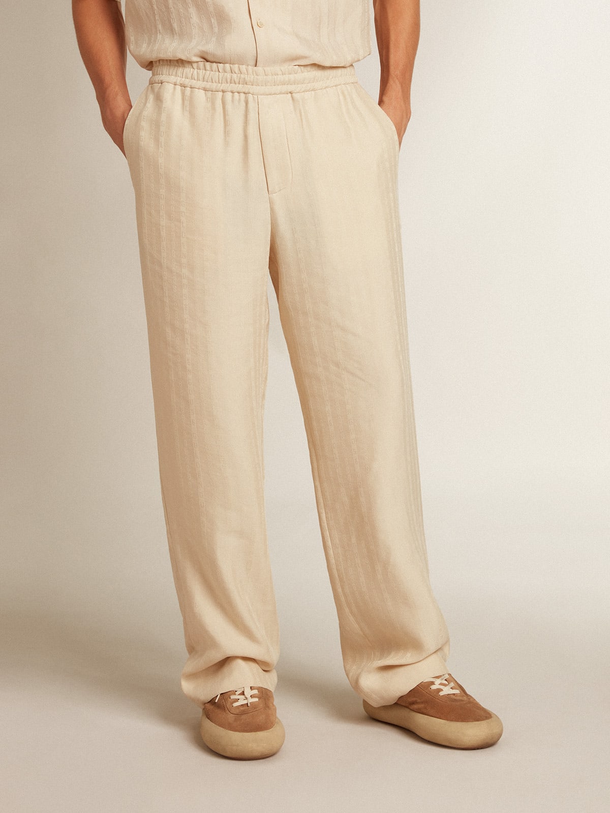 Pantalone jogging in lino di color pergamena