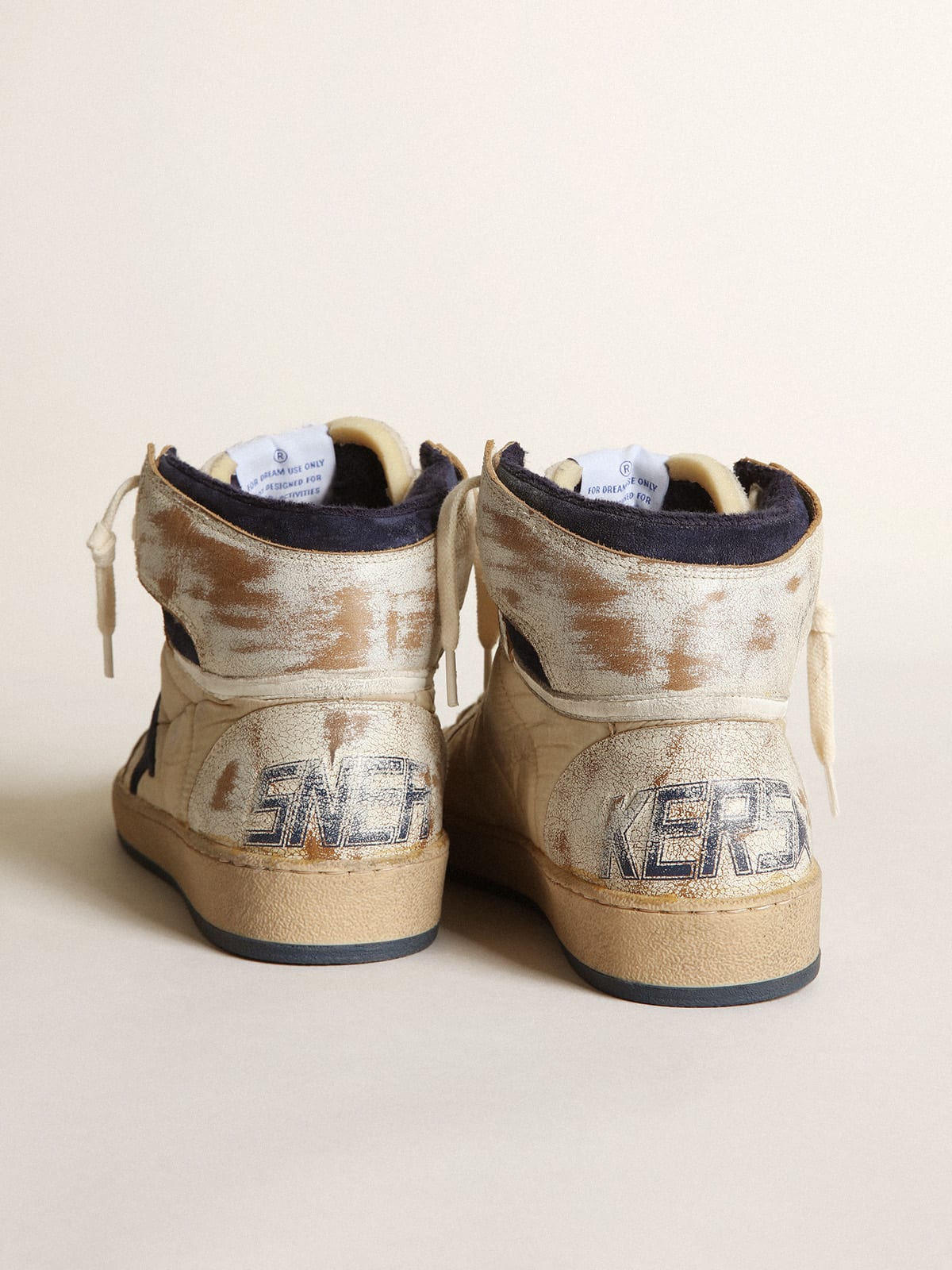 Sneaker Sky-Star donna in nylon color panna e pelle bianca con stella in suede blu scuro