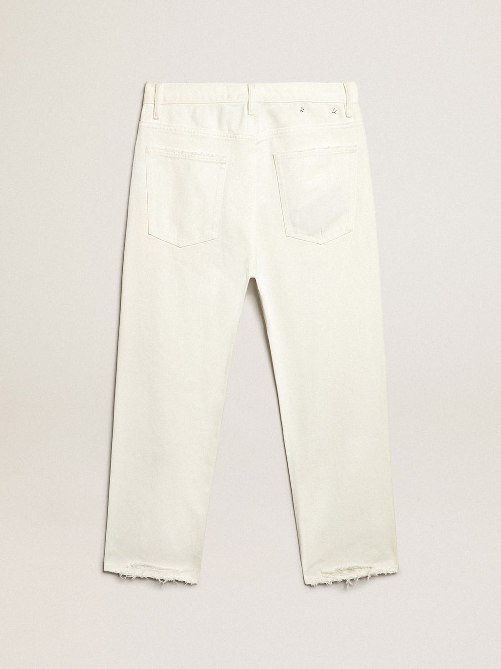 Jeans bianchi dall'effetto stonewashed