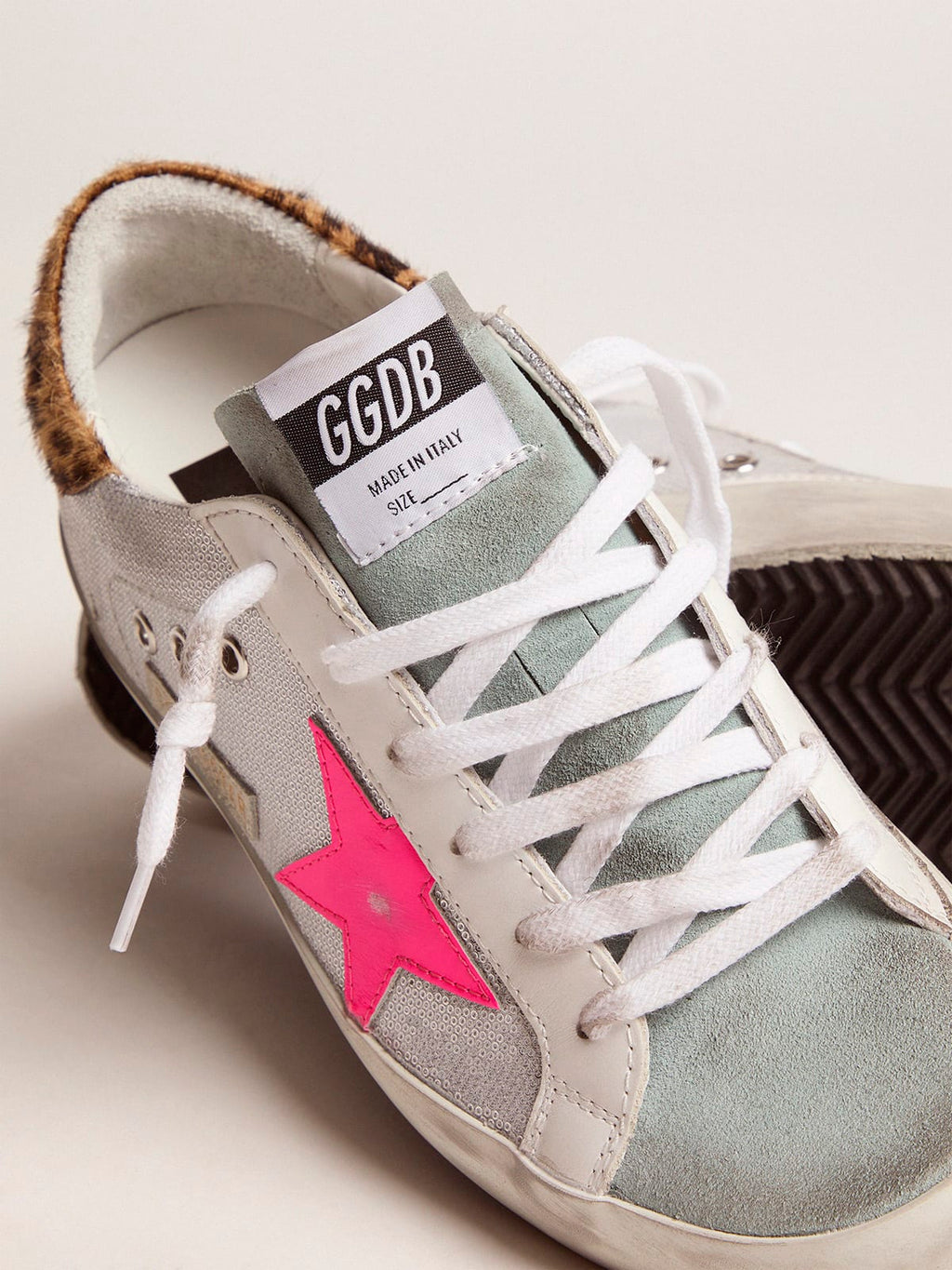 Sneaker Super-Star con paillettes e talloncino leopardato