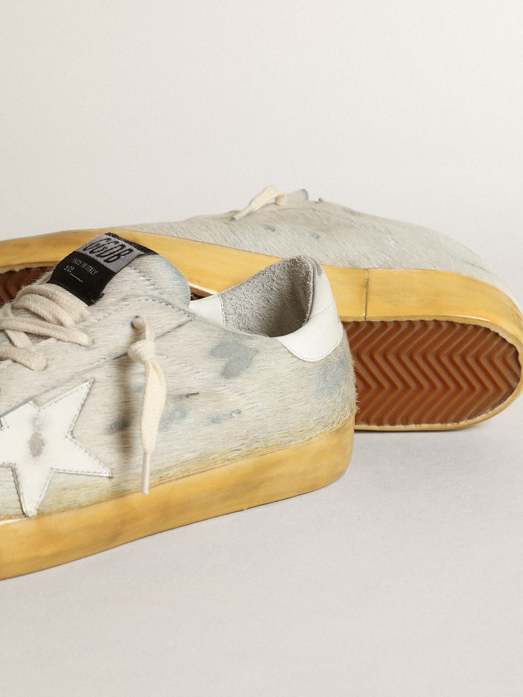 Sneaker Super-Star Penstar in cavallino bianco sporco con stella e talloncino in pelle bianca