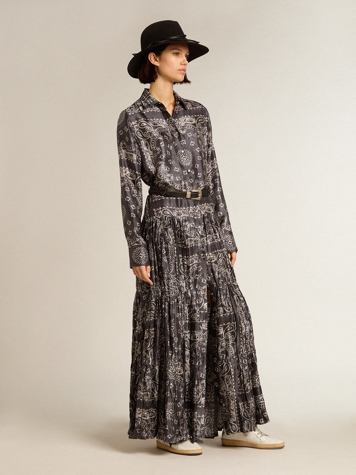 Vestito chemisier di colore antracite con stampa paisley