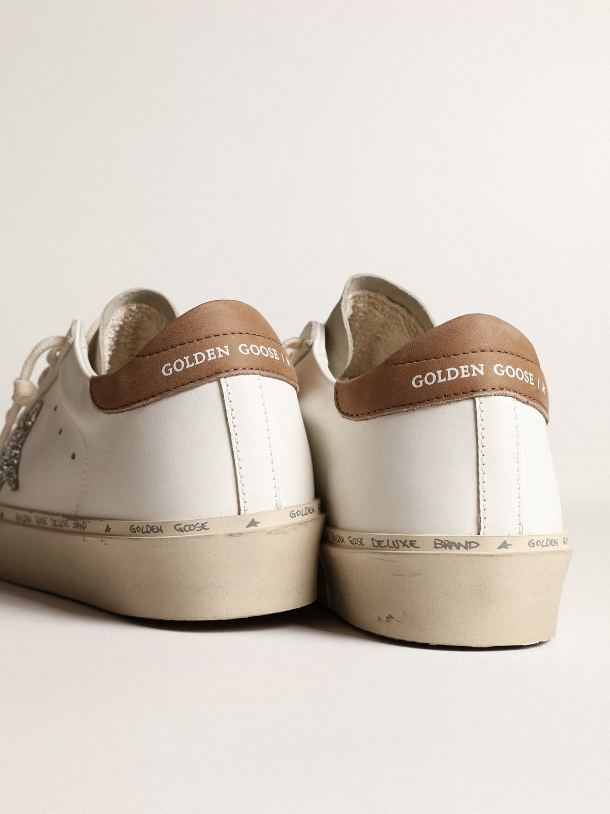 Hi Star con stella in glitter argento e talloncino in nabuk tortora