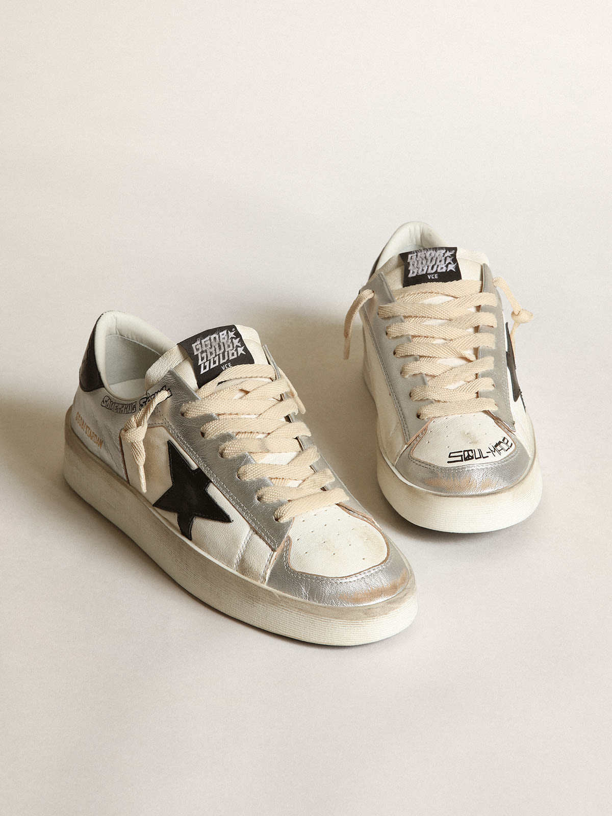 Sneaker Stardan Uomo in pelle laminata argento con inserti in nappa bianca e stella in pelle nera