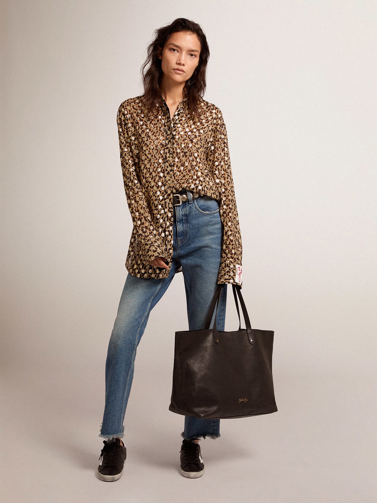 Camicia boyfriend con stampa animalier e fil coupé dorato