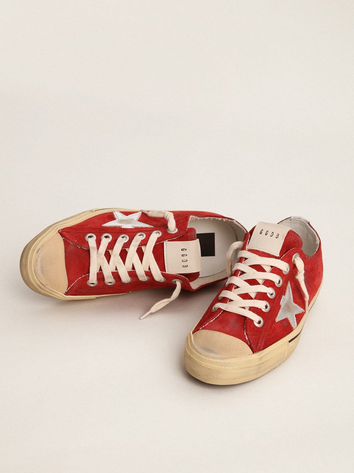 Sneaker V-Star LTD in suede color rosso scuro con stella e talloncino in pelle laminata color argento