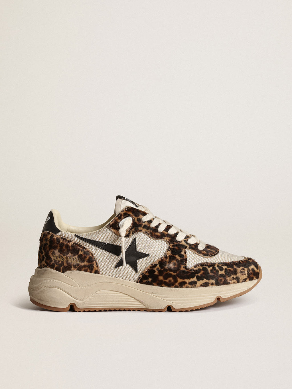 Sneaker Running Sole in rete color crema con inserti in cavallino leopardato e stella in pelle nera