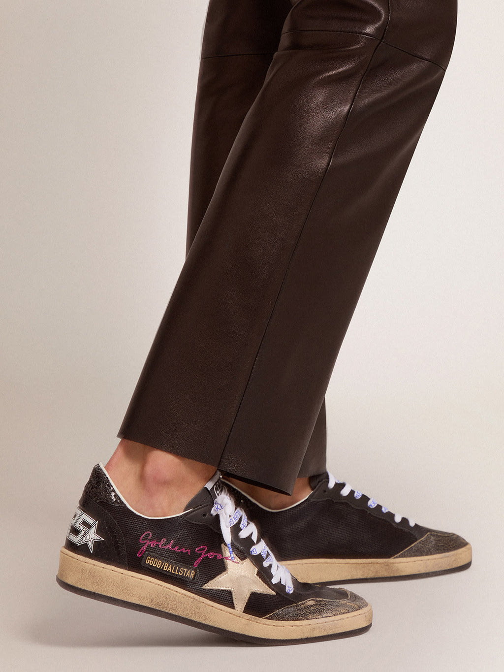 Ball Star in canvas nero con stella color platino
