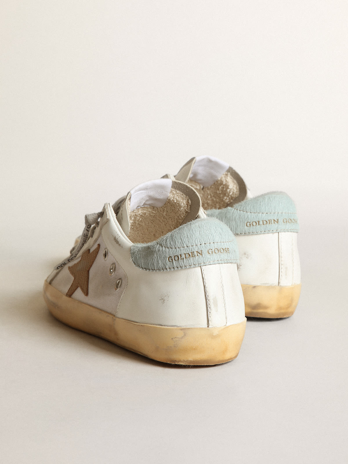 Sneaker Super-Star LTD in pelle e canvas bianchi con stella in nabuk marrone chiaro