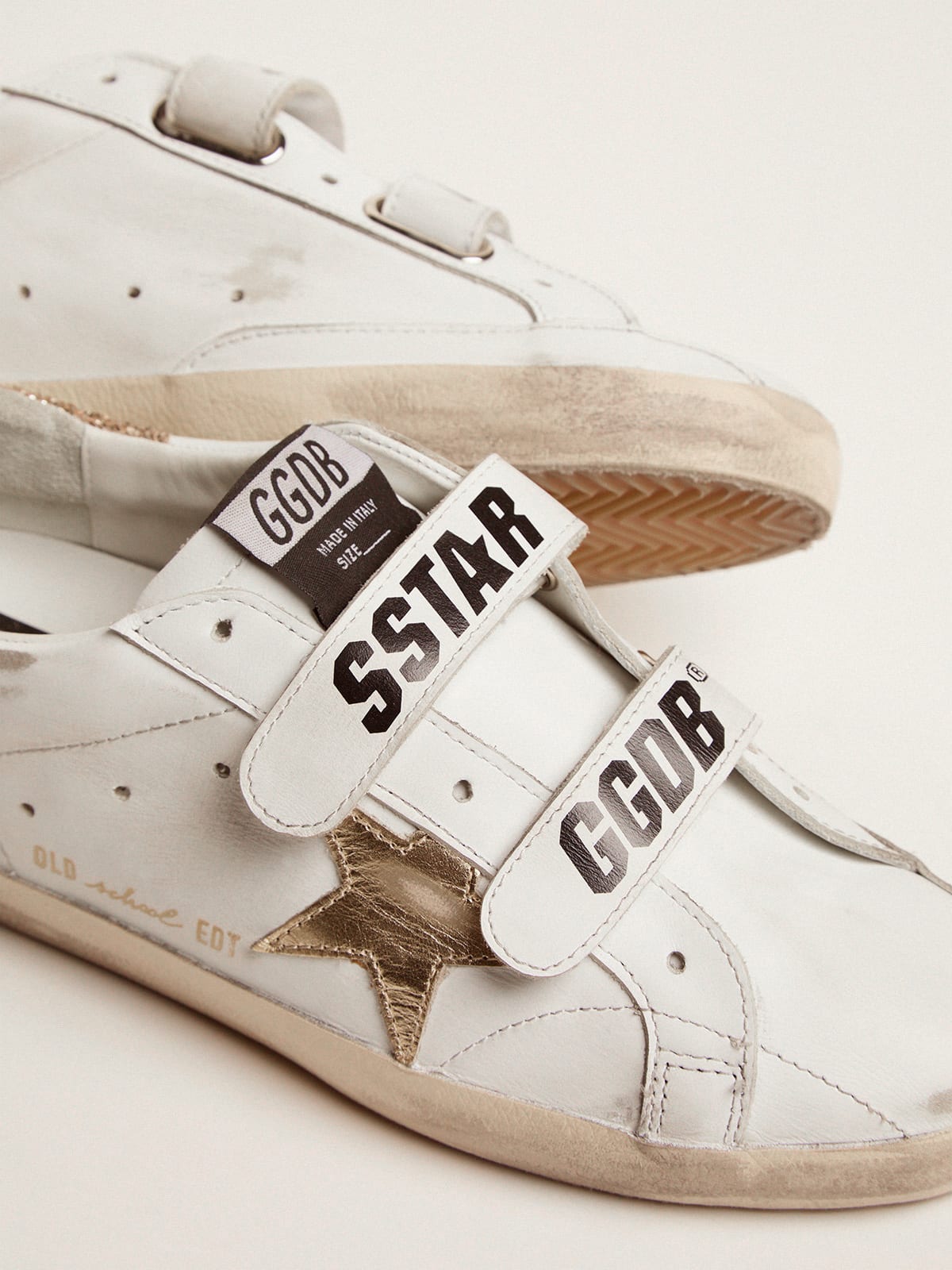 Old School con stella dorata in pelle laminata