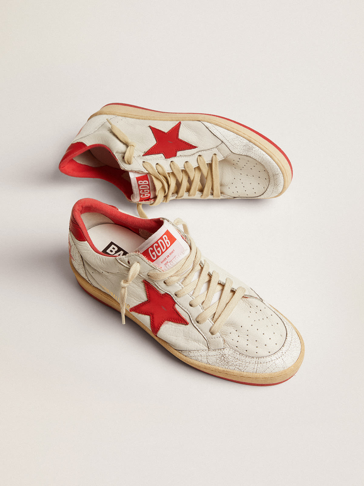 Sneakers Ball Star bianche in pelle con stella e talloncino rossi