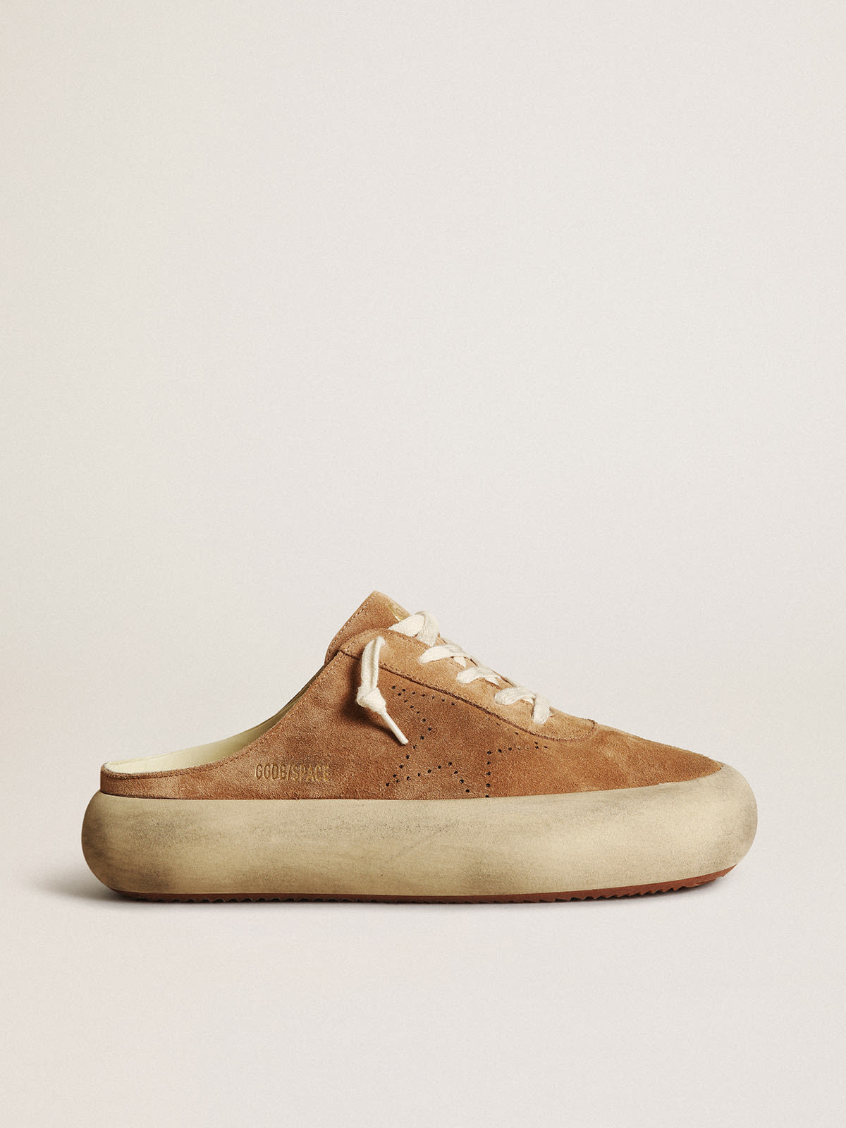 Space-Star Sabot Donna in suede color tabacco con stella traforata