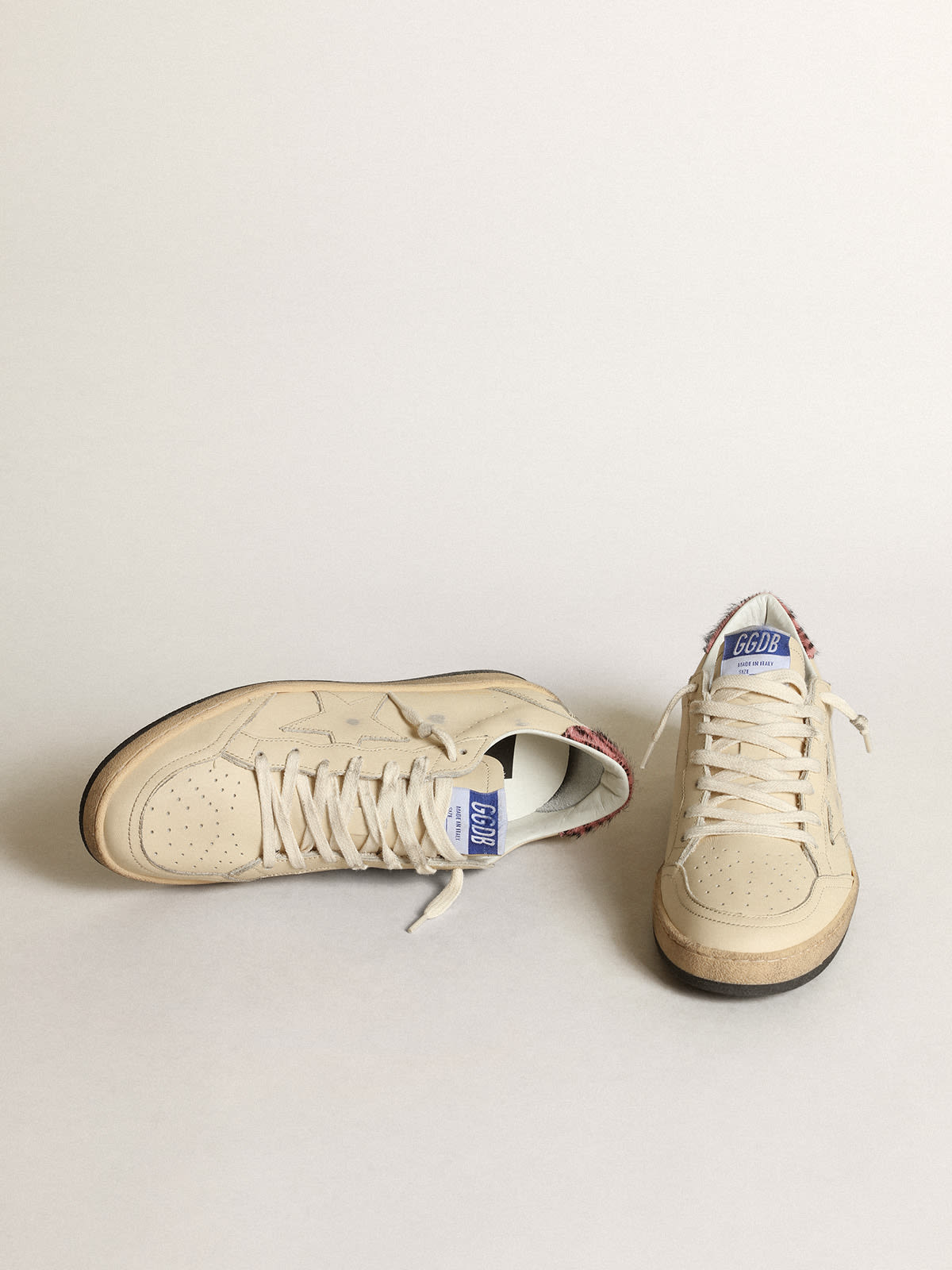 Sneaker Ball Star LTD in pelle color avorio con talloncino in cavallino zebrato rosa e nero