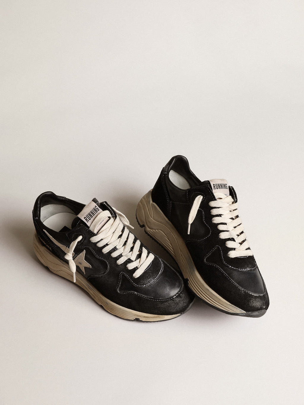 Running Sole Donna in nappa e suede neri con stella bianca