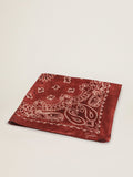 Foulard di colore bordeaux con motivo paisley