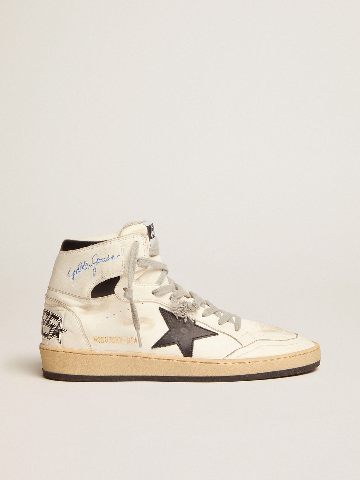 Sneaker Sky-Star uomo con firma sulla caviglia e inserti in pelle nera