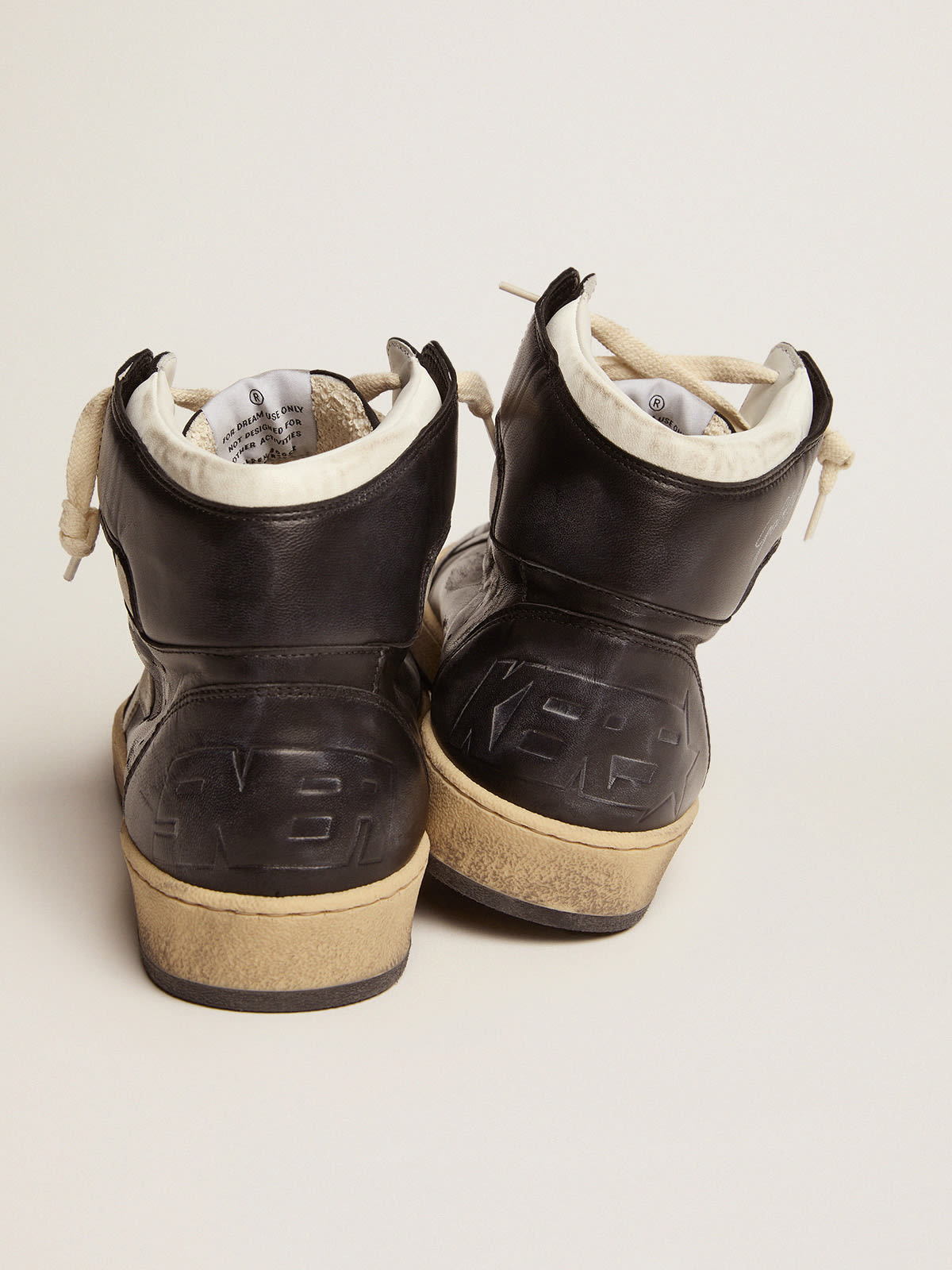 Sneaker Sky-Star in nappa nera con stella in nappa bianca