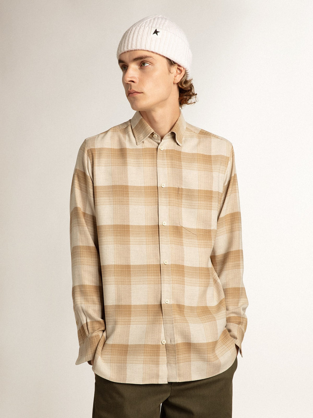 Camicia slim fit color pepe e sabbia scura