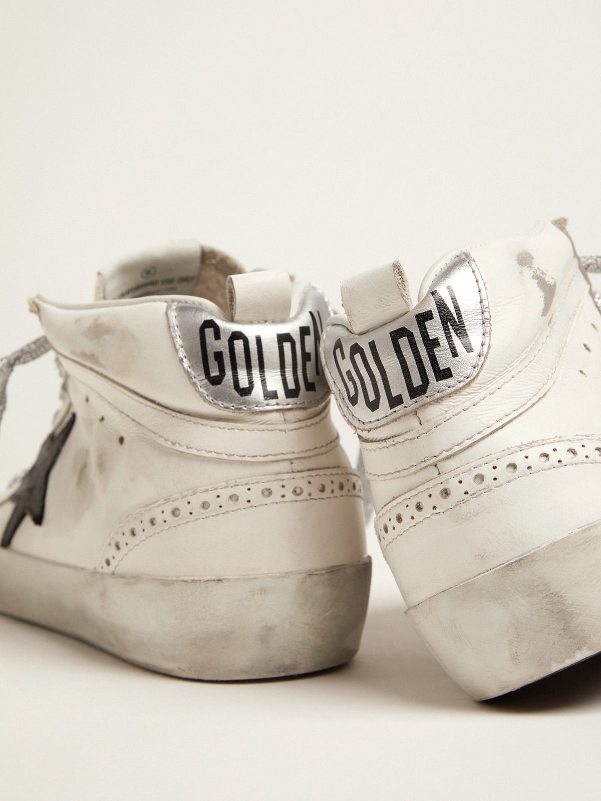 Sneakers Mid-Star con talloncino laminato e lacci con glitter