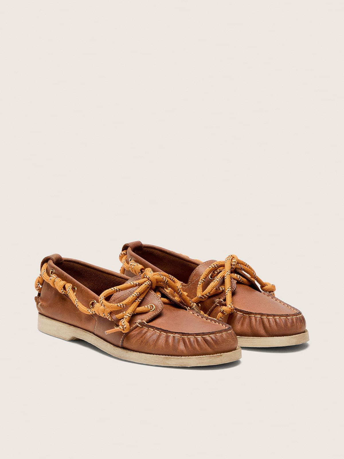 Women's Cruise loafers in tobacco-colored leather with orange hiking laces