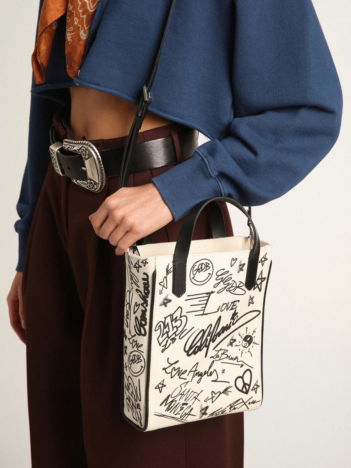 Borsa California Bag mini in cotone bianco con stampa nera a contrasto