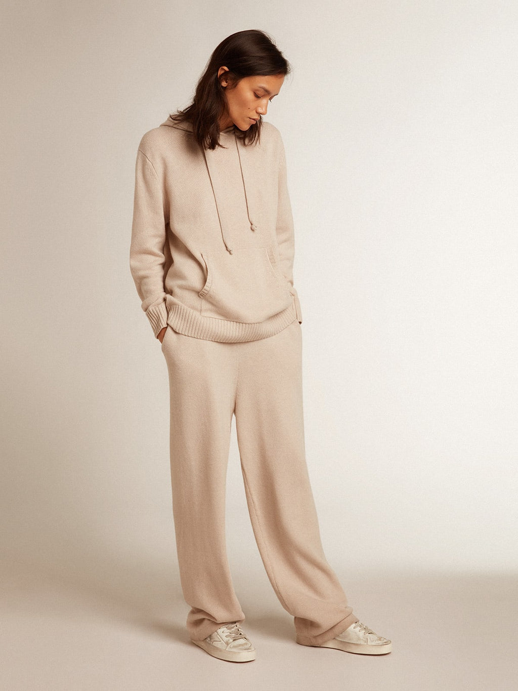 Pantalone jogging donna misto cashmere di colore bianco naturale