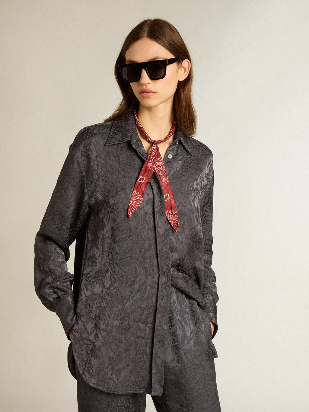 Camicia in jacquard con motivo toile de jouy all over