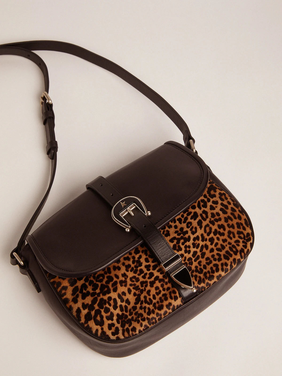 Borsa Rodeo Bag medium in pelle nera e cavallino leopardato