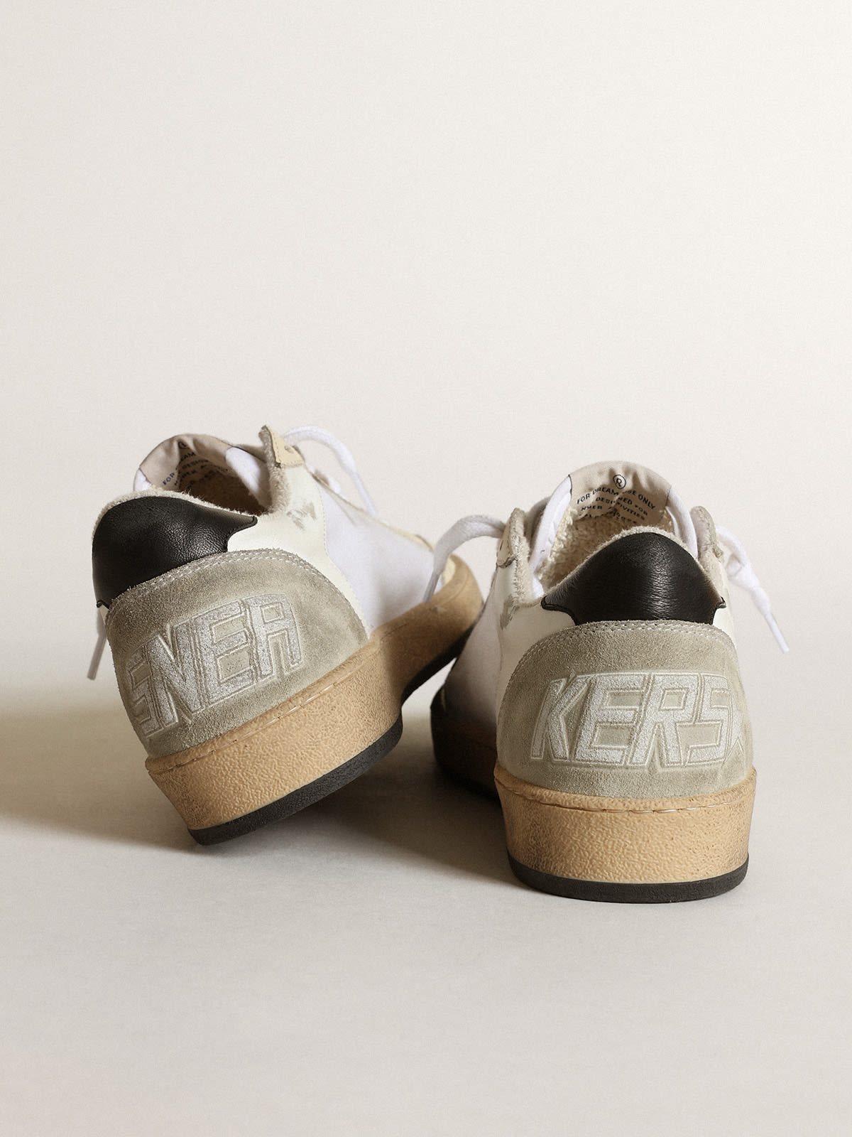 Sneaker Ball Star donna in canvas e pelle bianchi con inserti in pelle avorio e stella in nappa nera