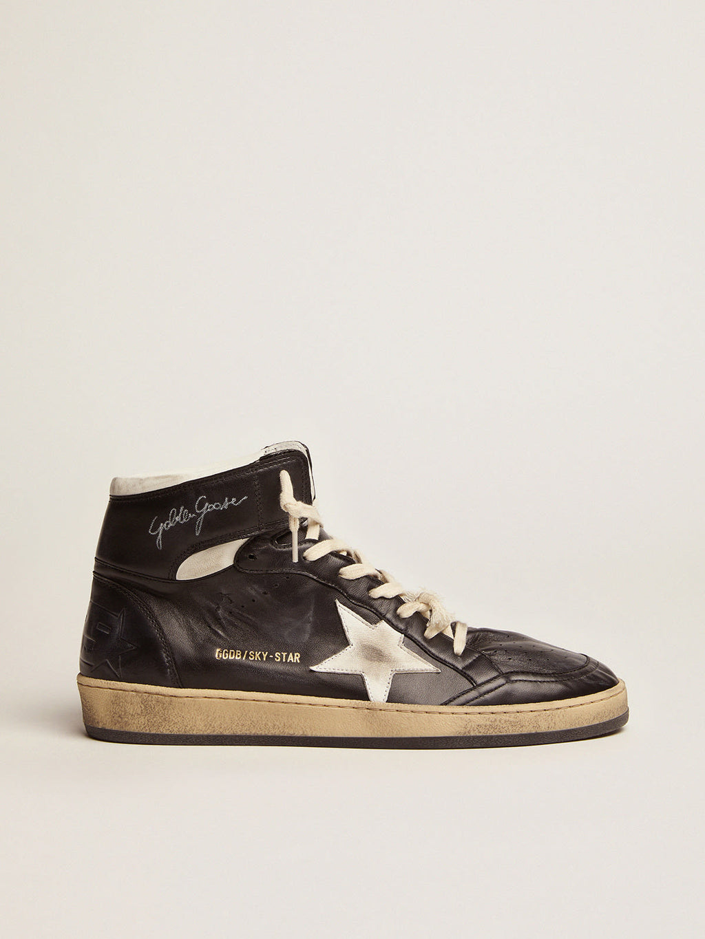 Sneaker Sky-Star in nappa nera con stella in nappa bianca
