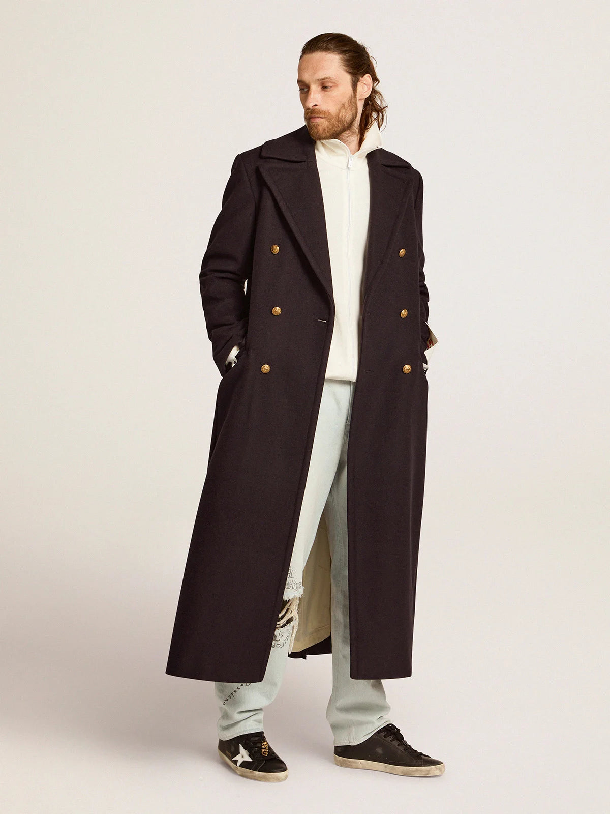 Cappotto doppiopetto da uomo in lana blu scuro e bottoni dorati