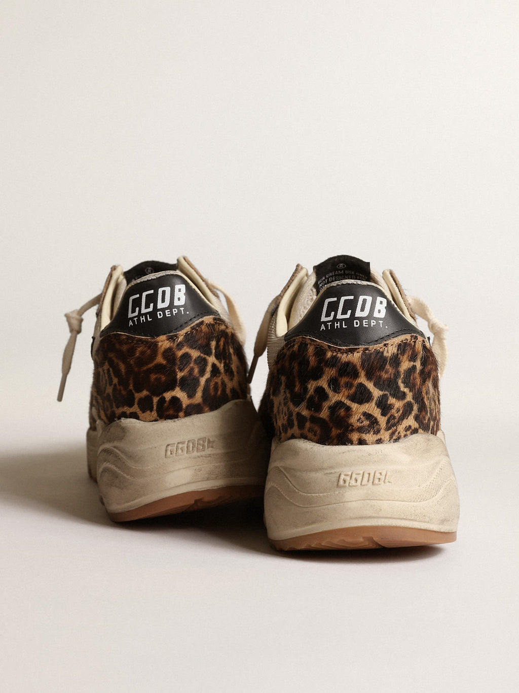 Sneaker Running Sole in rete color crema con inserti in cavallino leopardato e stella in pelle nera
